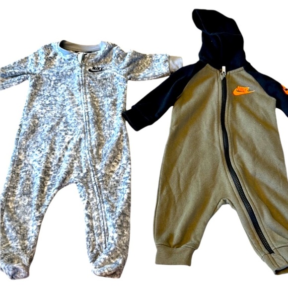 NIKE ⭐️onesie 2 pcs - Picture 1 of 5